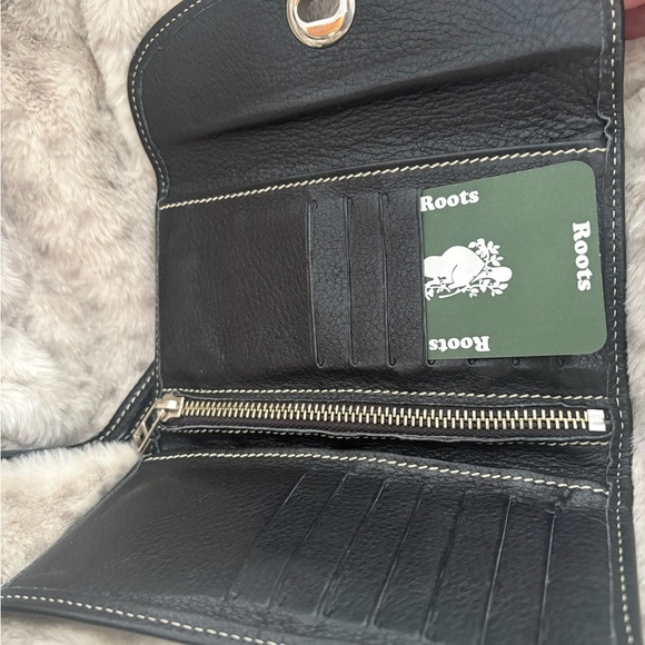 Genuine Roots Leather Wallet - Picture 3 of 11